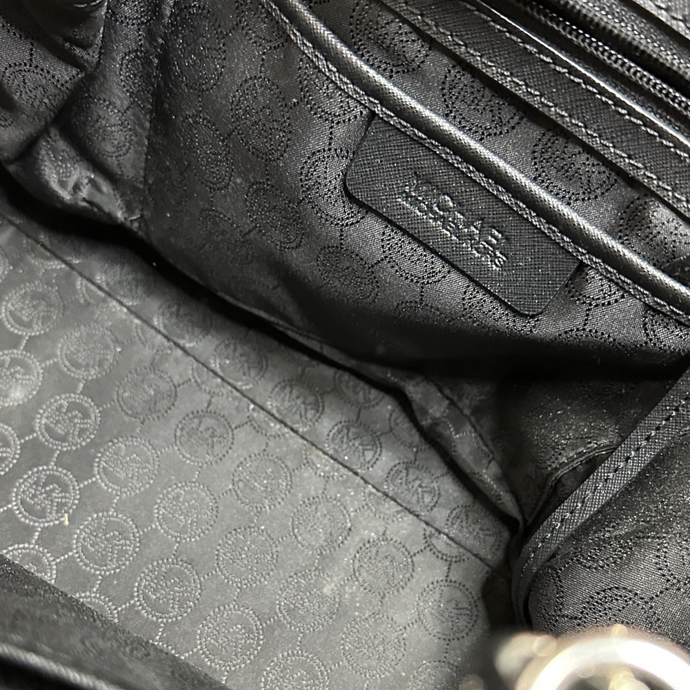 Michael Kors Two-Tone Black and White Tote - Picture 2 of 4